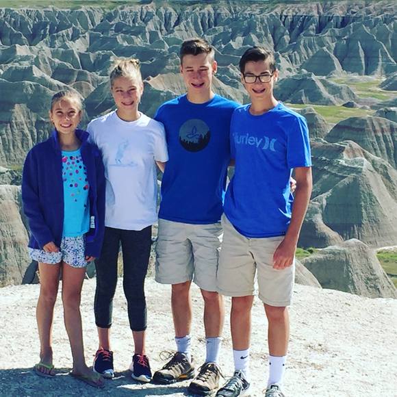 Meet your Posher, Amanda - Picture 1 of 1